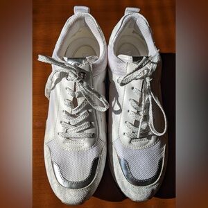 Michael Kors Wilma Trainer Silver multi Sneakers. Size 9